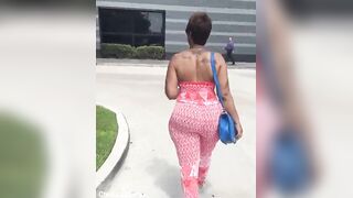 Nice Curved Black Ass Shaking